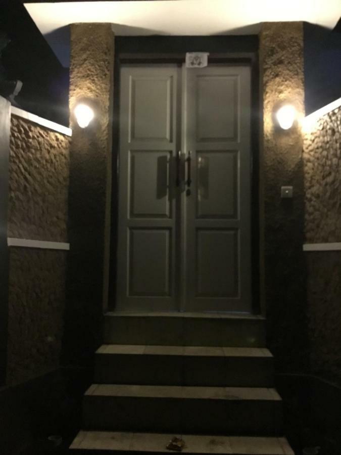 Queen Guest House Tulamben Экстерьер фото