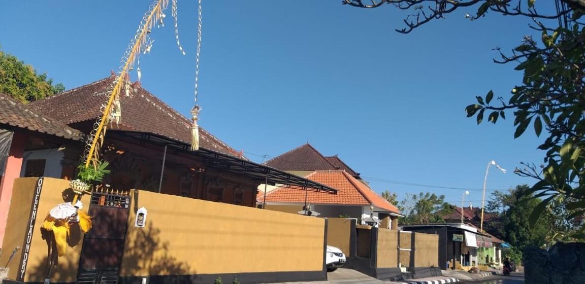 Queen Guest House Tulamben Экстерьер фото